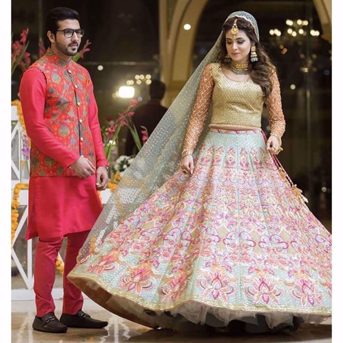 Picture of FALAK AND SANA IN NOMI ANSARI AT THEIR MEHNDI