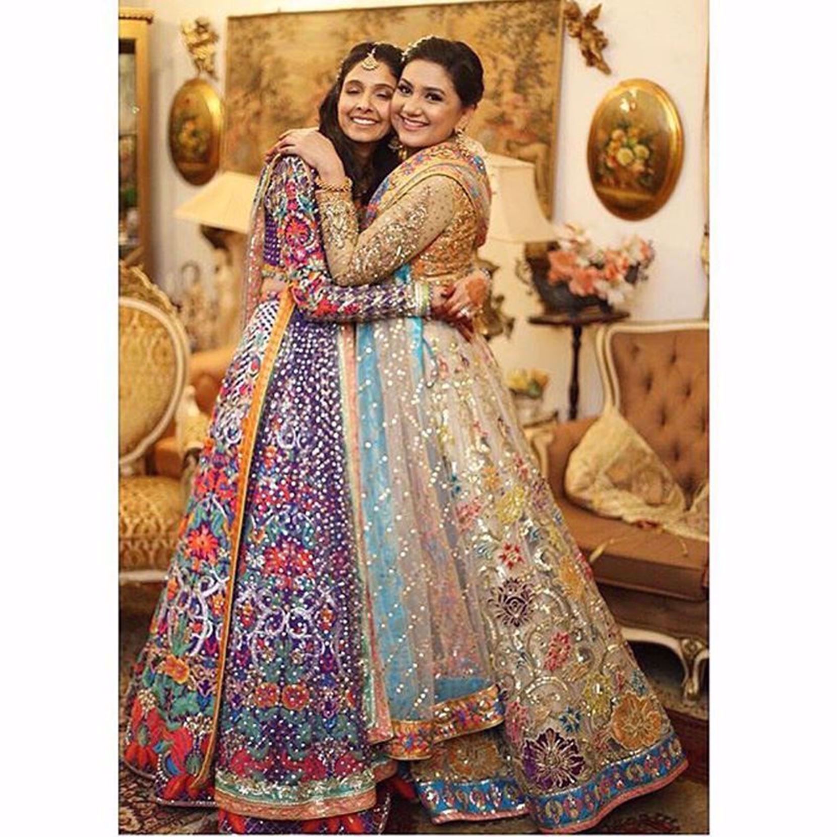 Picture of SAIMA FAROUQI & FAIZA ANSARI IN A NOMI ANSARI ATTIRE