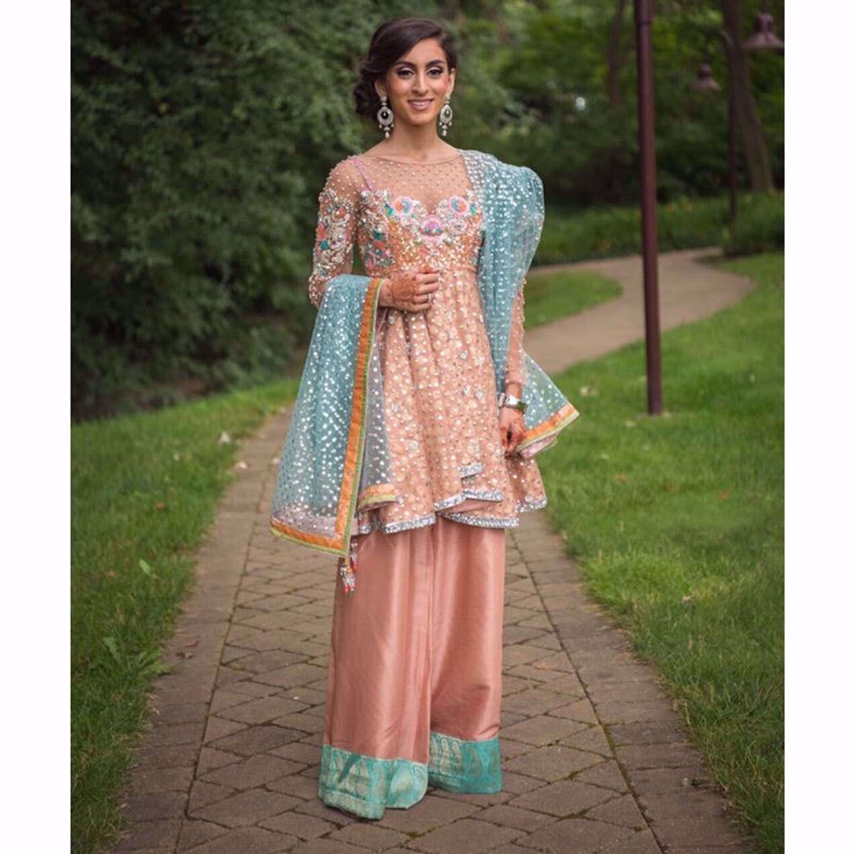 Picture of NOOR ISMAIL IN A CUSTOM OUTFIT BY NOMI ANSARI (2)