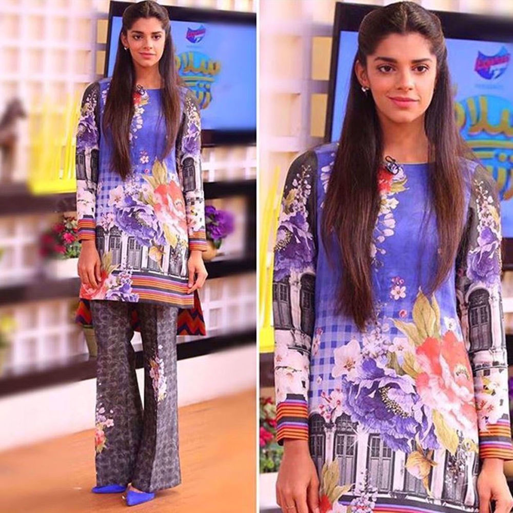 Picture of SANAM SAEED SPOTTED WEARING NOMI ANSARI