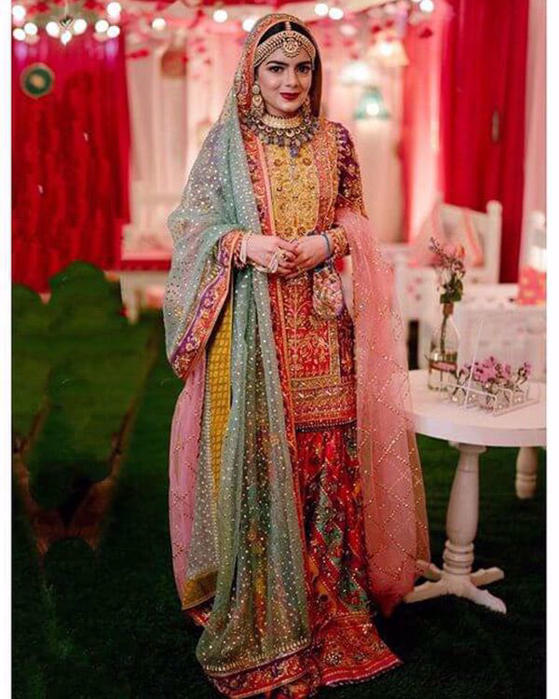 Picture of A whole rainbow of colours for Isra’s big day!