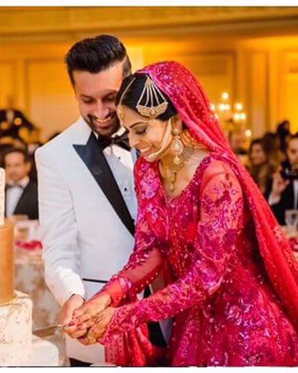 Picture of Sabeen truly shines in our scarlet net jacket with glittery pink embellishments, paired with a monochrome skirt and signature dupatta